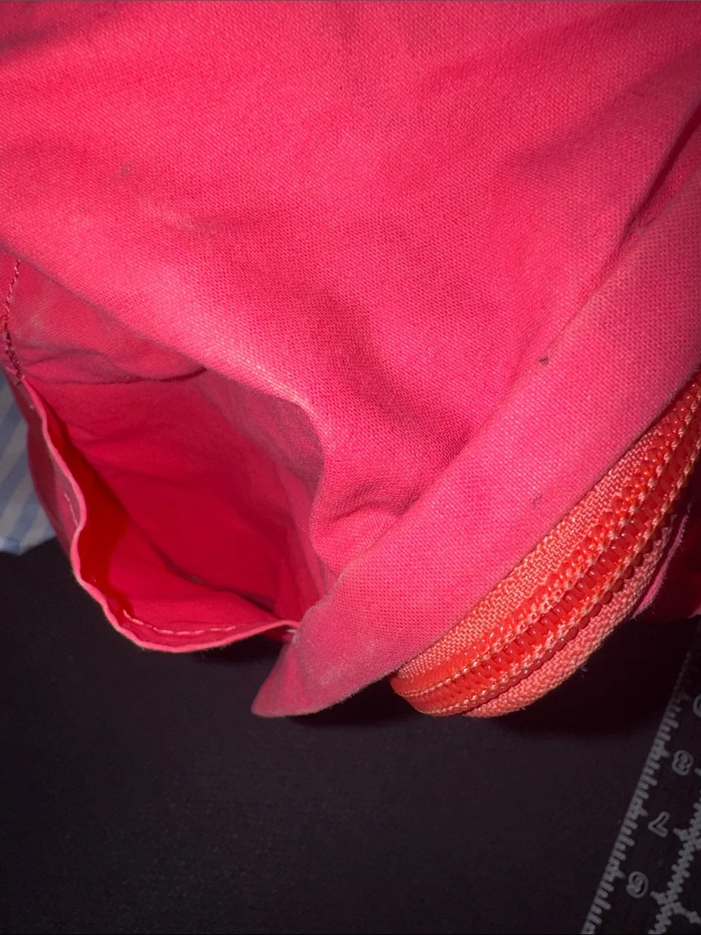 Fjallraven Kanken Mini Backpack in Bright Pink